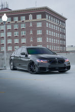 Load image into Gallery viewer, RGB LCI Style Headlights for G30/F90